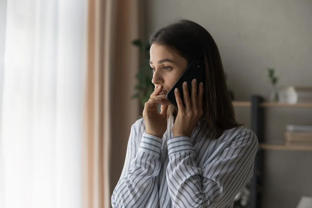 Why is My Friend Avoiding Me? 5 Potential Reasons 1 friend avoiding me
