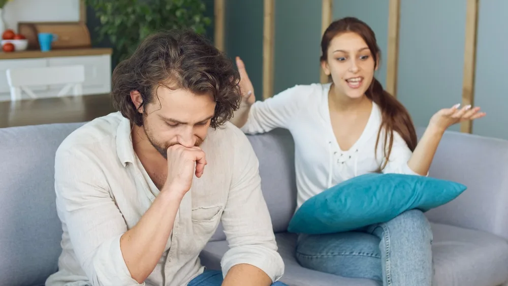 My Girlfriend Stopped Saying I Love You - What Should I Do? 1 brother wont talk with sister